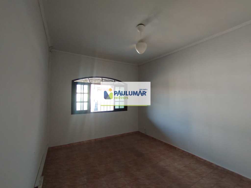 Casa em Mongaguá, no bairro Vila Anhanguera