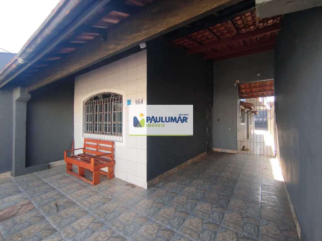 Casa em Mongaguá, no bairro Vila Anhanguera