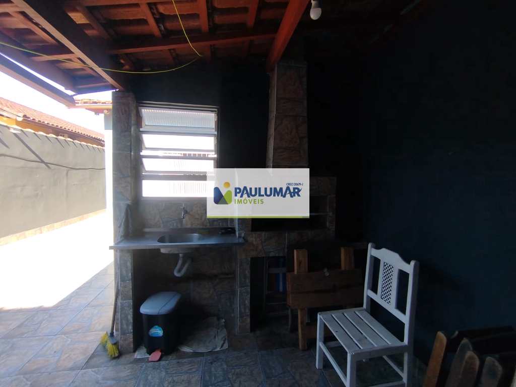 Casa em Mongaguá, no bairro Vila Anhanguera