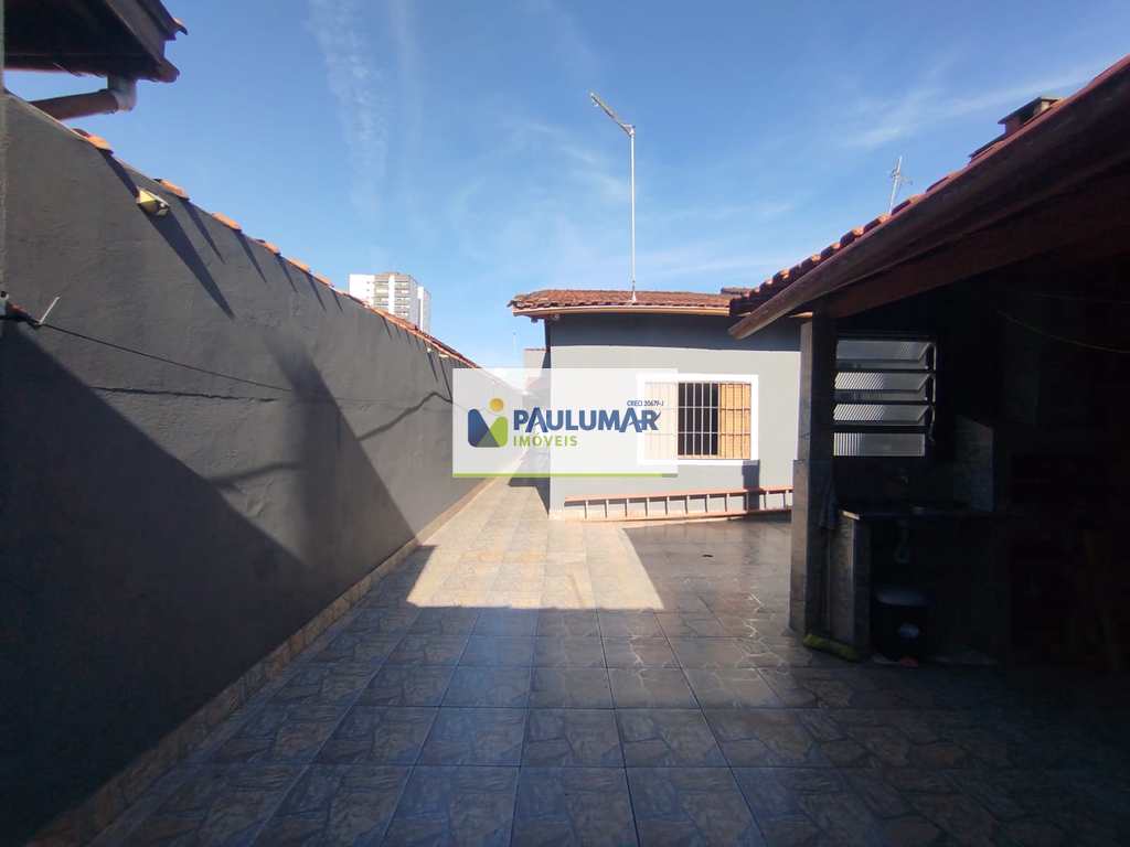 Casa em Mongaguá, no bairro Vila Anhanguera