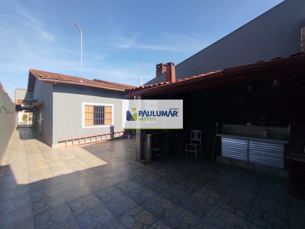 Casa em Mongaguá, no bairro Vila Anhanguera