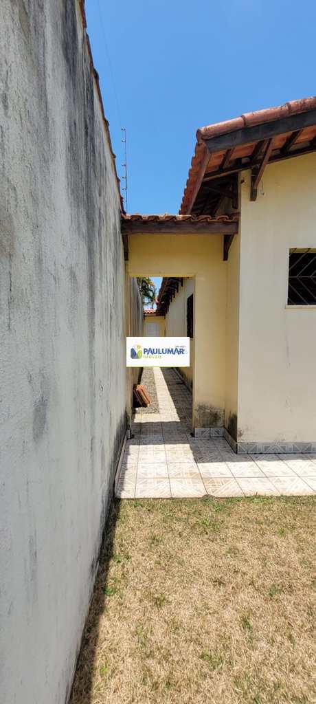 Casa em Mongaguá, no bairro Vila Anhanguera