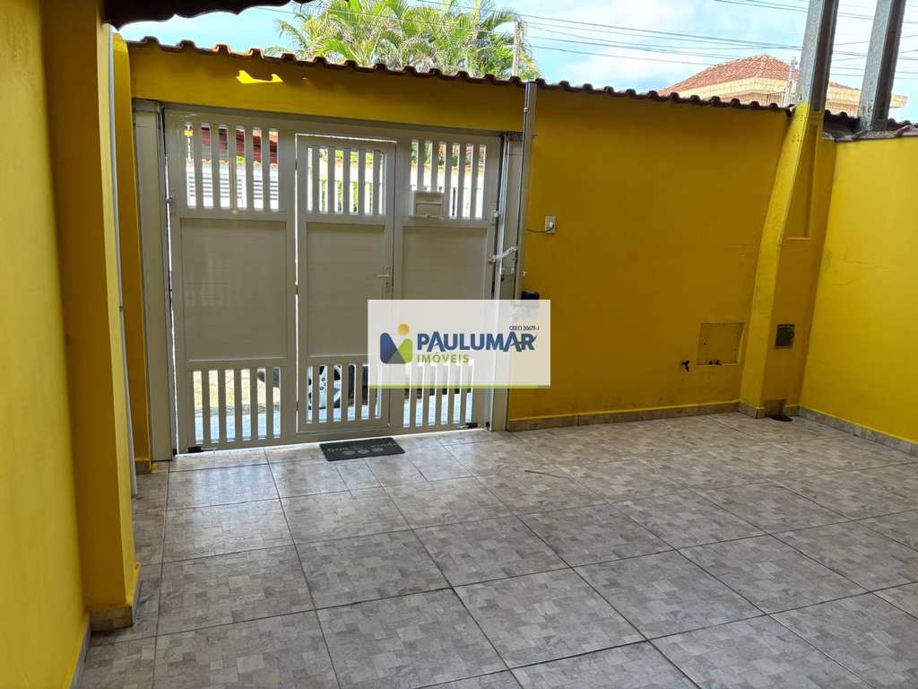 Casa em Mongaguá, no bairro Vila Anhanguera
