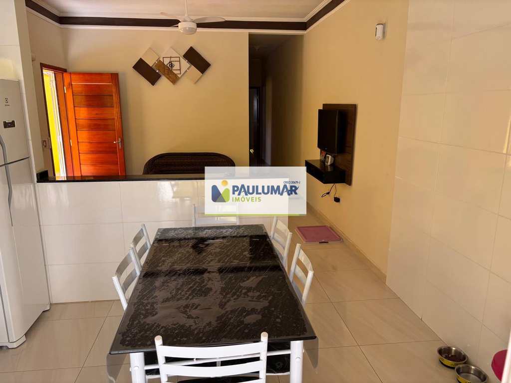 Casa em Mongaguá, no bairro Vila Anhanguera