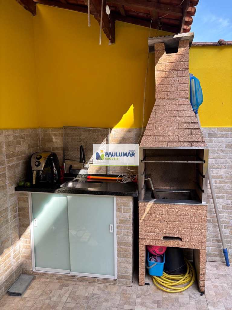 Casa em Mongaguá, no bairro Vila Anhanguera