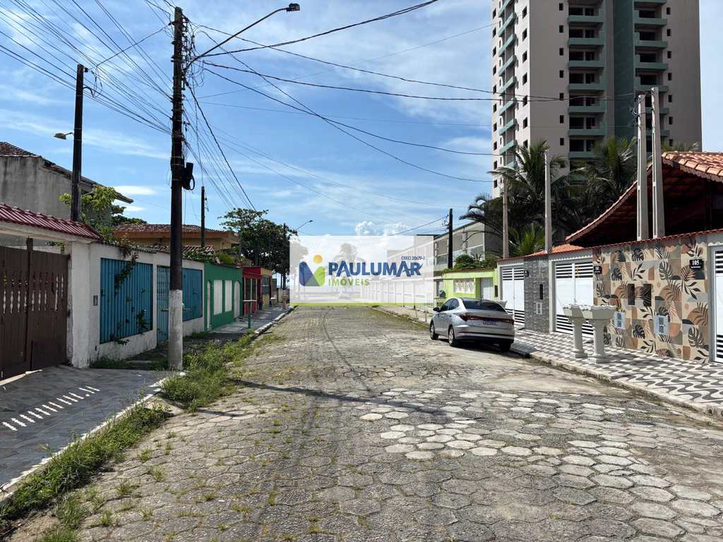 Casa em Mongaguá, no bairro Vila Anhanguera