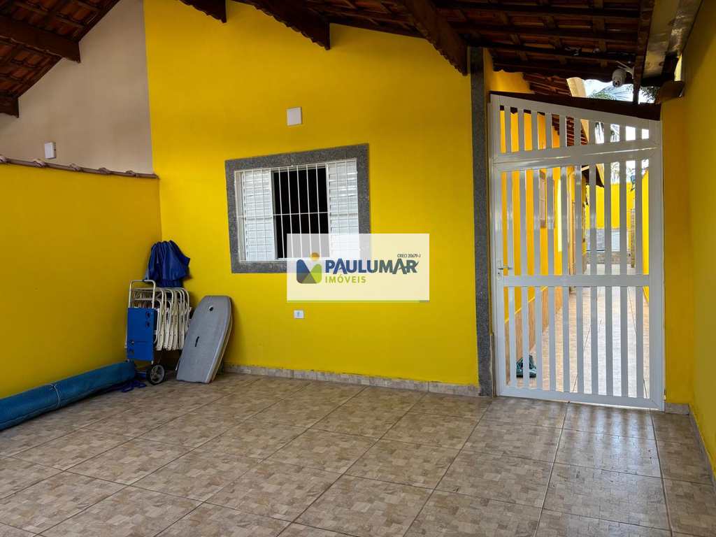 Casa em Mongaguá, no bairro Vila Anhanguera