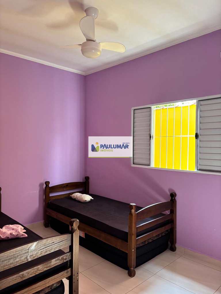 Casa em Mongaguá, no bairro Vila Anhanguera