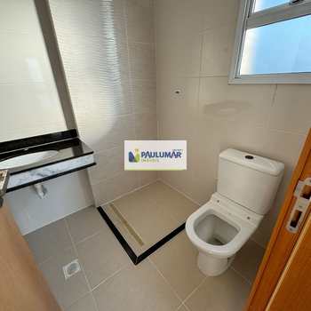 Apartamento em Mongaguá, bairro Jardim Aguapeu
