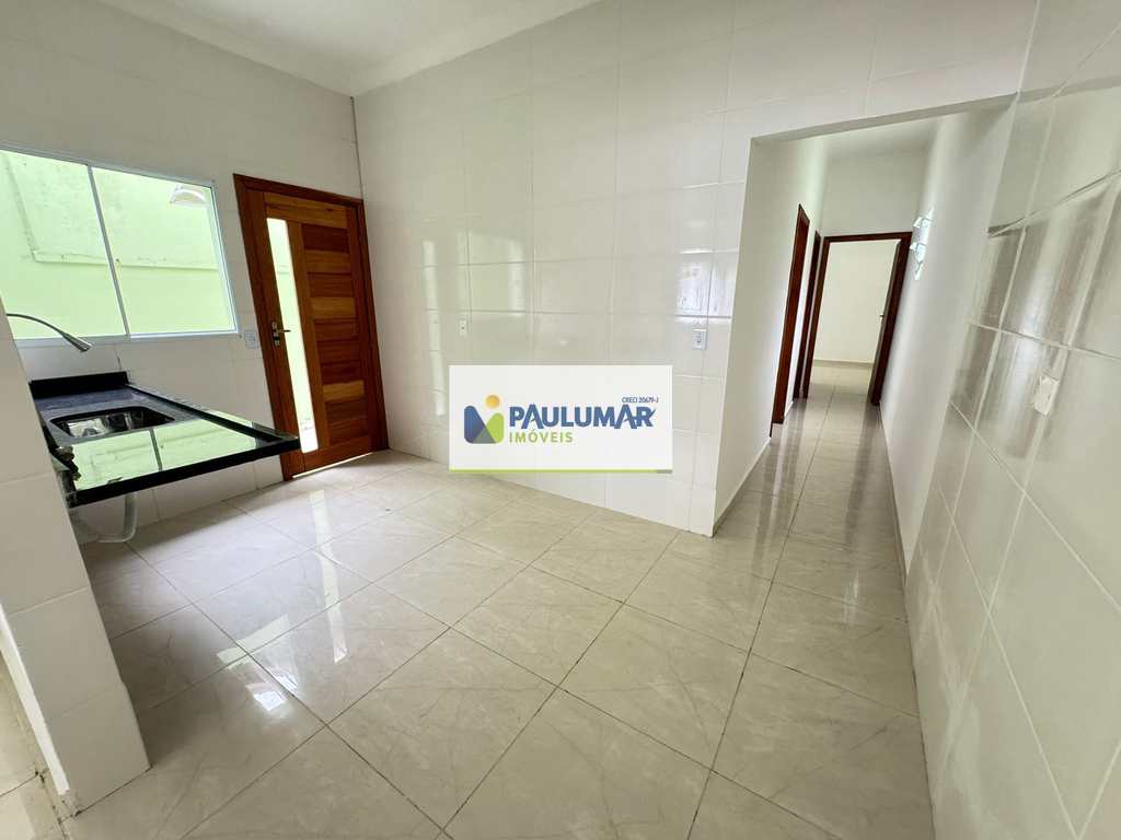 Casa em Praia Grande, no bairro Solemar