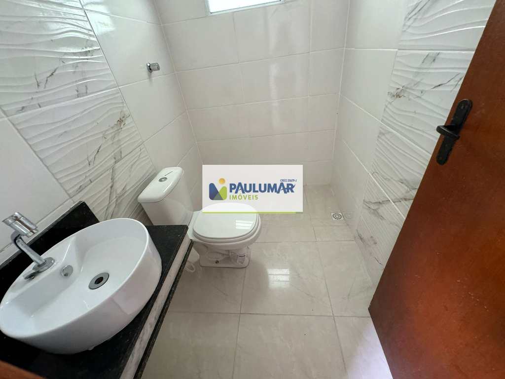 Casa em Praia Grande, no bairro Solemar