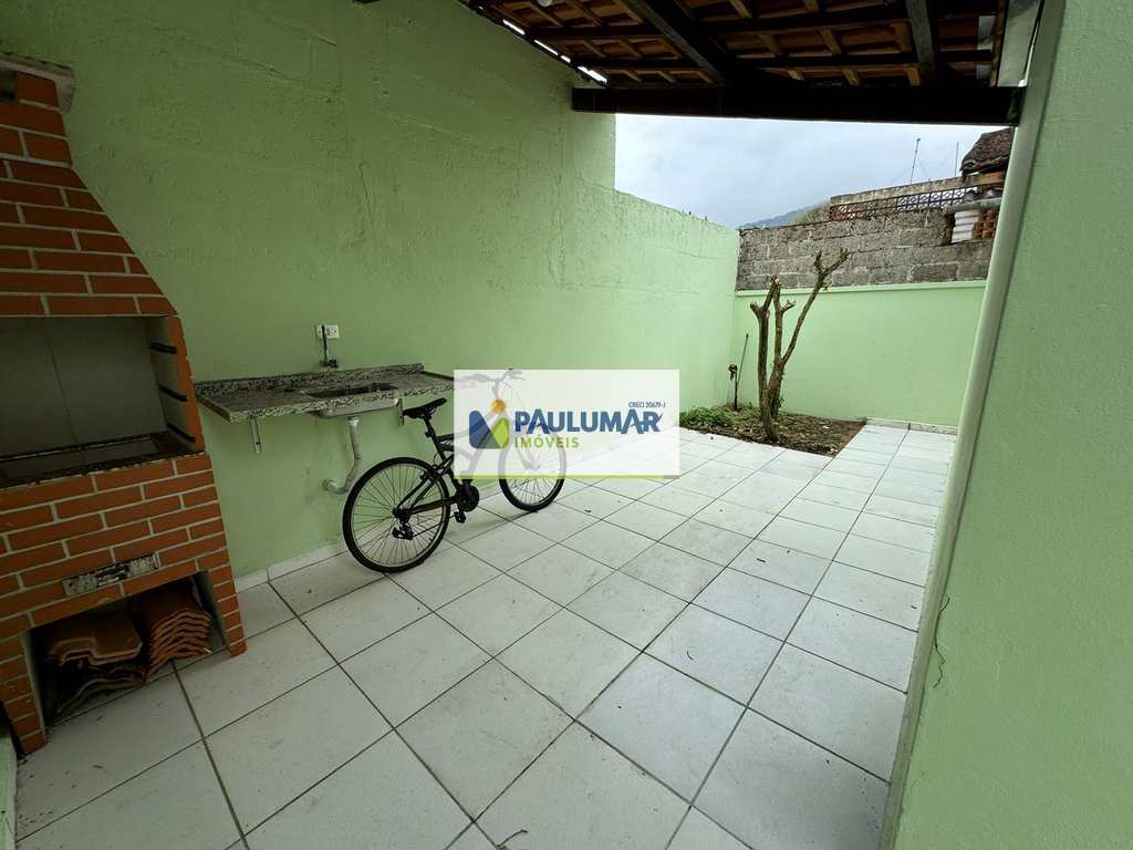 Casa em Praia Grande, no bairro Solemar