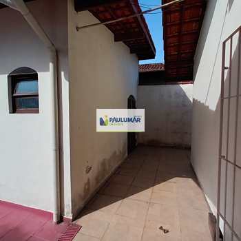 Casa Comercial em Mongaguá, bairro Jardim Praia Grande