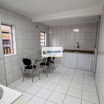 Casa em Mongaguá, bairro Centro