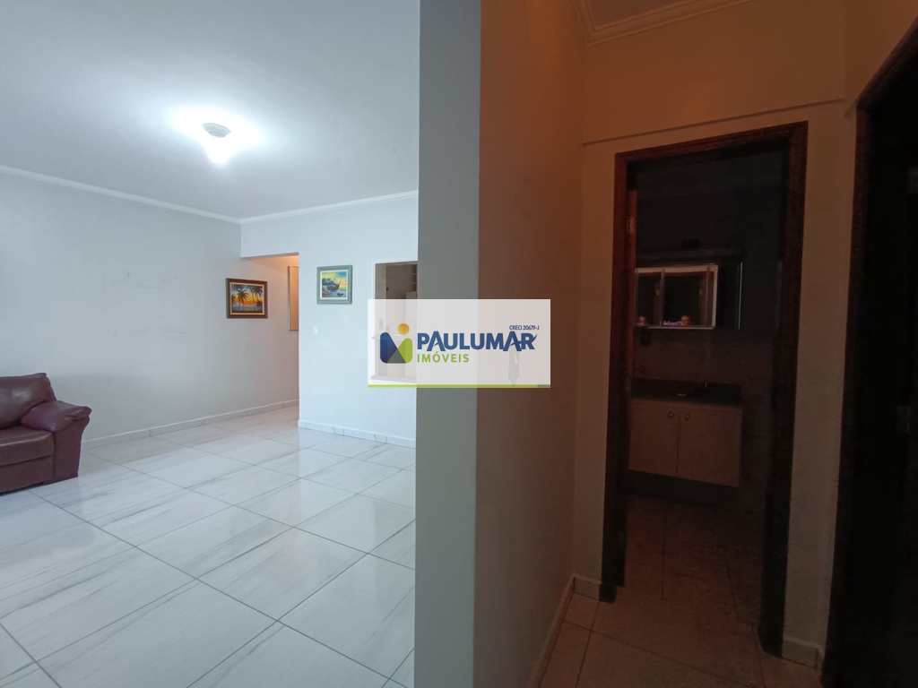 Apartamento em Mongaguá, no bairro Jardim Marina