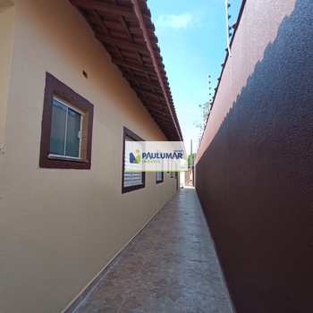 Casa em Mongaguá, bairro Balneário Nossa Senhora de Fátima