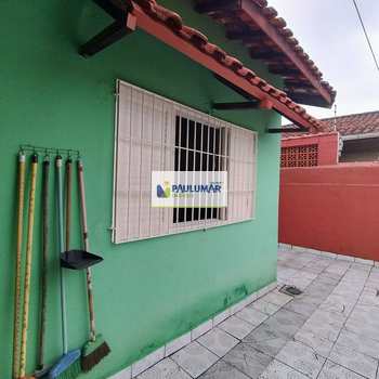 Casa em Mongaguá, bairro Itaguaí