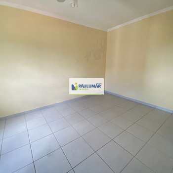 Apartamento em Mongaguá, bairro Centro