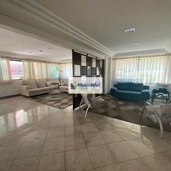 Apartamento em Mongaguá, bairro Centro