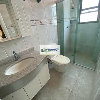 Apartamento em Mongaguá, bairro Centro