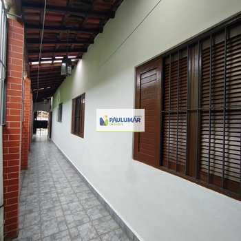 Casa em Praia Grande, bairro Real