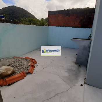 Sobrado em Mongaguá, bairro Balneário Santa Eugênia