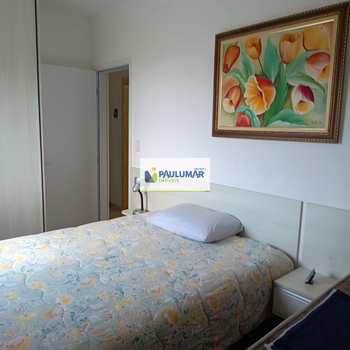 Apartamento em Mongaguá, bairro Centro