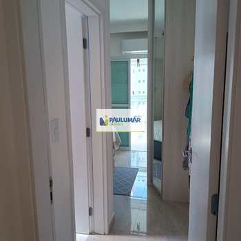 Apartamento em Mongaguá, bairro Centro