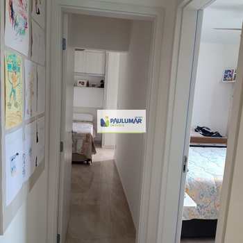 Apartamento em Mongaguá, bairro Centro