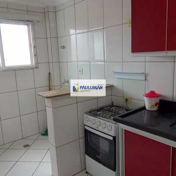 Apartamento em Mongaguá, bairro Vila Vera Cruz