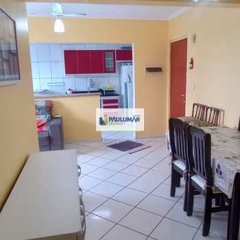 Apartamento em Mongaguá, bairro Vila Vera Cruz