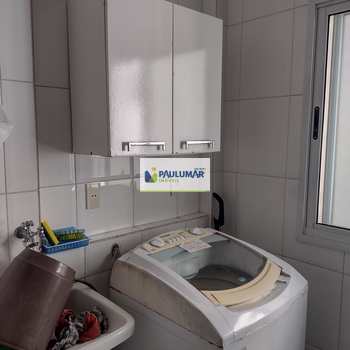 Apartamento em Mongaguá, bairro Centro