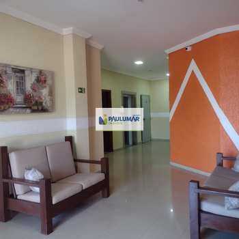 Apartamento em Mongaguá, bairro Centro