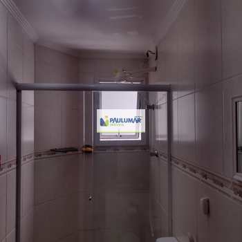 Apartamento em Mongaguá, bairro Centro