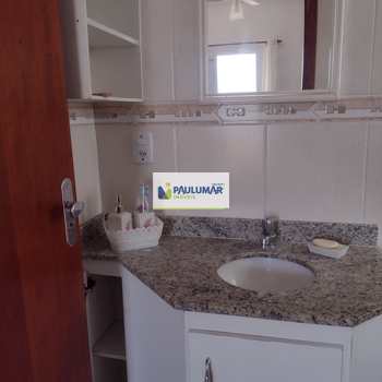 Apartamento em Mongaguá, bairro Centro