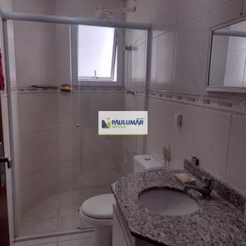 Apartamento em Mongaguá, bairro Centro