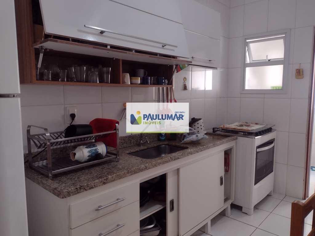 Apartamento em Mongaguá, no bairro Centro