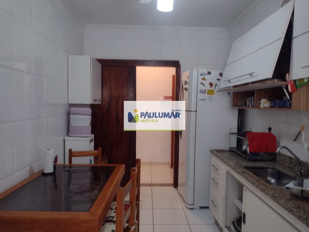 Apartamento em Mongaguá, no bairro Centro