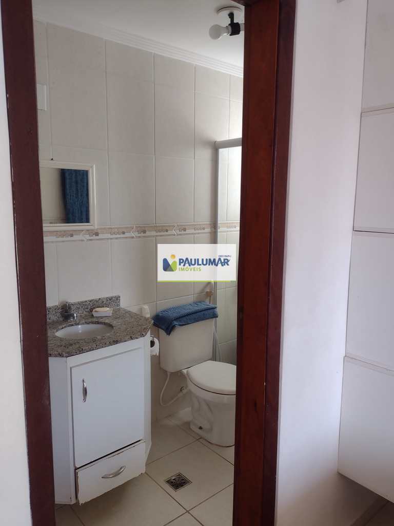 Apartamento em Mongaguá, no bairro Centro