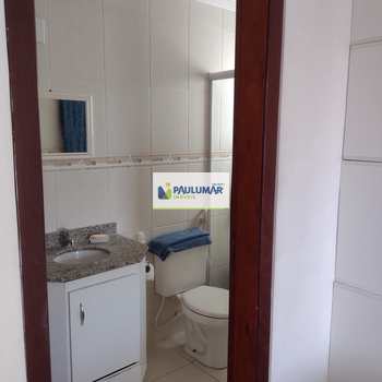 Apartamento em Mongaguá, bairro Centro