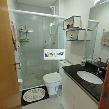 Apartamento em Mongaguá, bairro Centro