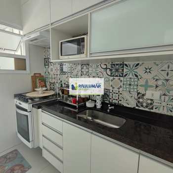 Apartamento em Mongaguá, bairro Centro