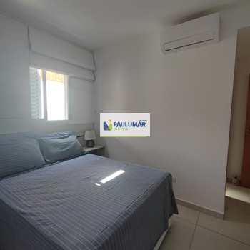 Apartamento em Mongaguá, bairro Centro