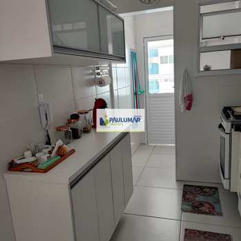 Apartamento em Mongaguá, bairro Centro
