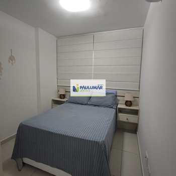 Apartamento em Mongaguá, bairro Centro