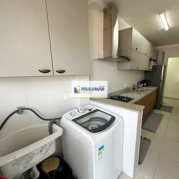 Apartamento em Praia Grande, bairro Guilhermina