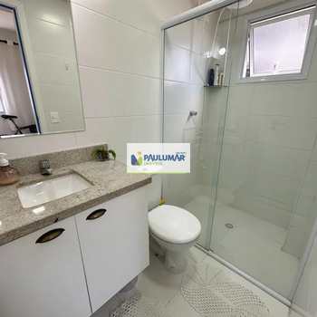 Apartamento em Praia Grande, bairro Guilhermina