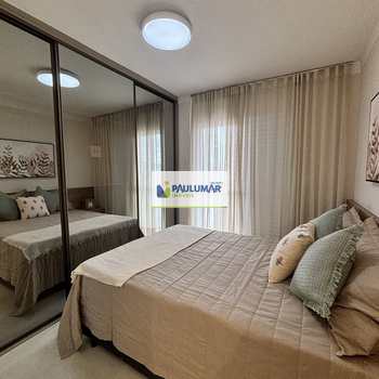 Apartamento em Praia Grande, bairro Boqueirão