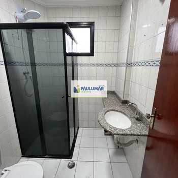 Apartamento em Praia Grande, bairro Guilhermina
