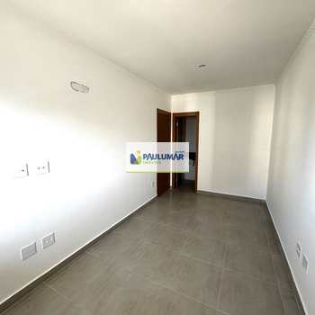 Apartamento em Praia Grande, bairro Guilhermina